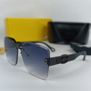 Fendi Women's Sunglasses Black FND013